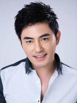 演员牟凤彬,光影之间，演绎人生百态