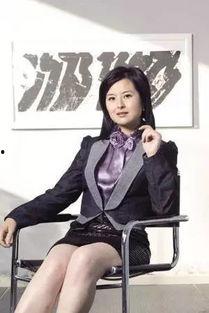 央视女主播抢话,央视女主播抢话引发热议